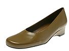 Buy discounted Trotters - Emanuelle (Camel) - Women's online.