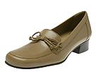 Trotters - Alissa (Camel) - Women's,Trotters,Women's:Women's Casual:Loafers:Loafers - Low Heel