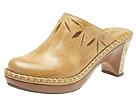 Frye - Charlotte Flower Cut (Natural/Saddle) - Women's,Frye,Women's:Women's Casual:Clogs:Clogs - Comfort