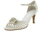 Buy discounted Naturalizer - Twila (Ice Beige Leather) - Women's online.