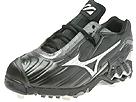 Buy Mizuno - Chipper 9-Spike&trade; G3 Hybrid (Black/White) - Men's, Mizuno online.