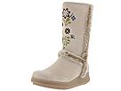 Report - Nanuk (Sand) - Women's,Report,Women's:Women's Casual:Casual Boots:Casual Boots - Pull-On