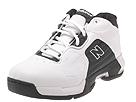 New Balance - WB 886 (White/Black) - Women's