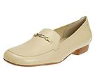 Trotters - Melissa (Beige) - Women's,Trotters,Women's:Women's Casual:Loafers:Loafers - Plain