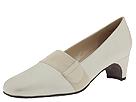 Trotters - Beth (White Pearl) - Women's,Trotters,Women's:Women's Dress:Dress Shoes:Dress Shoes - Mid Heel