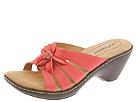 Softspots - Lilly (Coral) - Women's,Softspots,Women's:Women's Casual:Casual Sandals:Casual Sandals - Slides/Mules