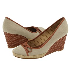 Easy Spirit - Angelika (Medium Brown/Medium Brown) - Footwear
