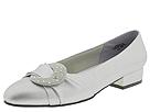 Buy discounted Annie - Darla (Silver Smooth) - Women's online.