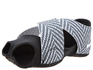 Nike - Studio Wrap 2 Print (Black/White)