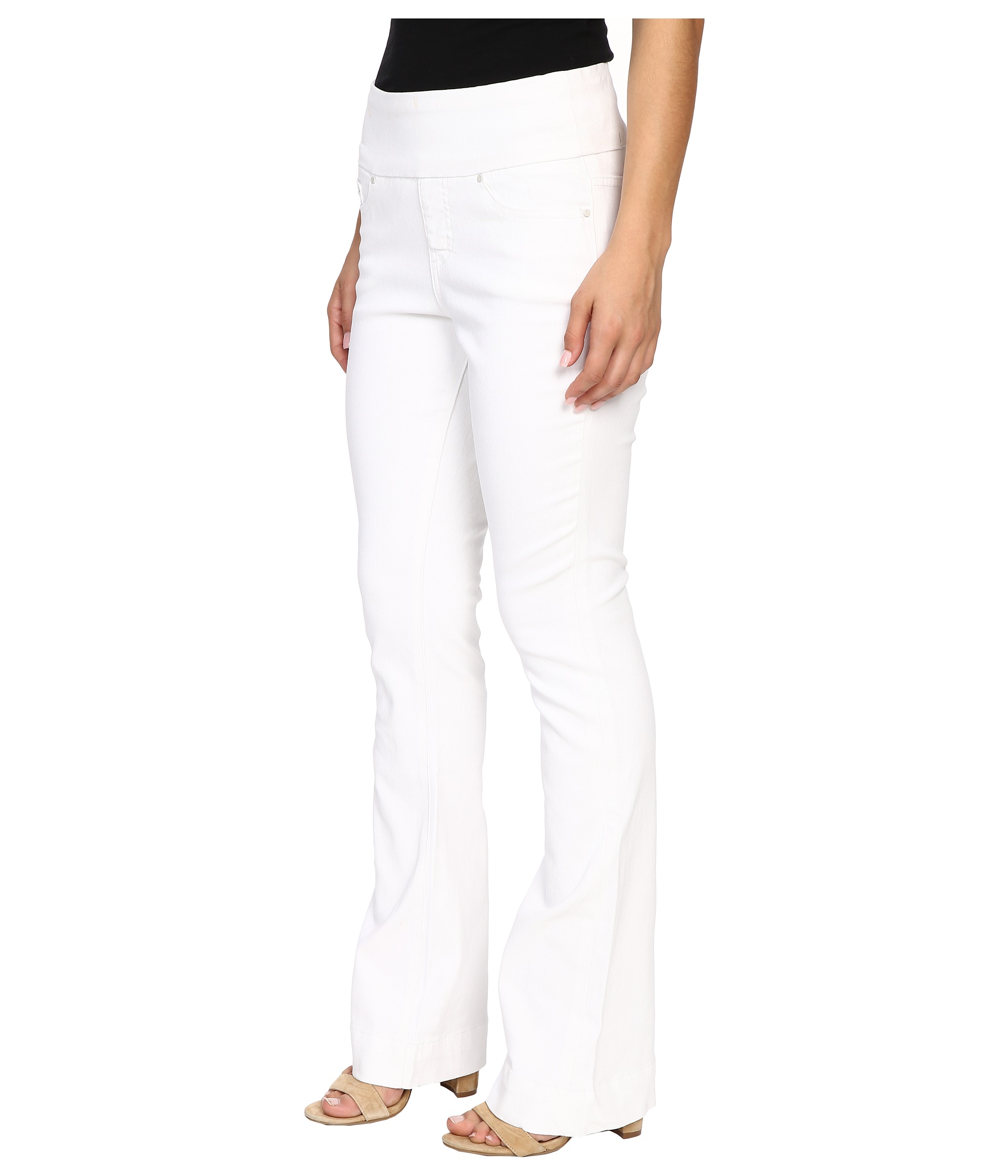 White petite jeans We appreciate you visiting Petite Clothing For Women. We hope that you have found everything you needed. However, if you have not yet, please use the search box that can be found at the top right hand corner to look for what you need.