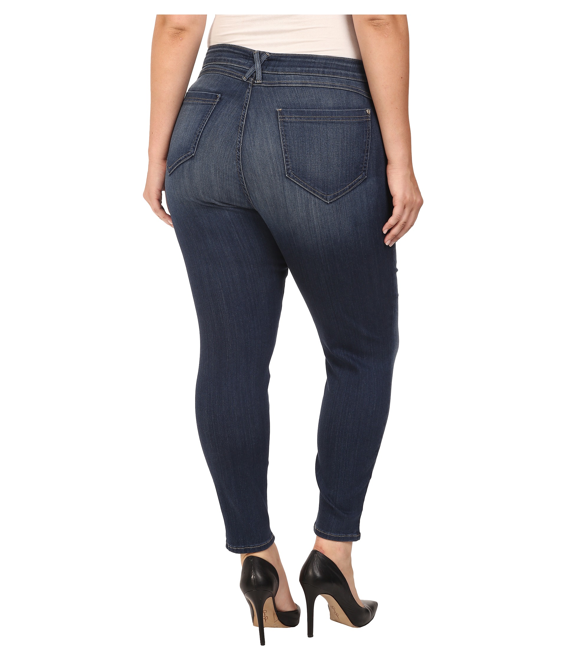 Super skinny plus size jeans Wow best jeans ever!!!! Size 18's fit really comfy size 16's a lil tight. I have total like 8 pairs all in the light jean version. I get a lot of compliments on the from women and men alike. I highly recommend for plus size women. I'm 5 feet tall zero inches lbs. I've included pictures.4/5().