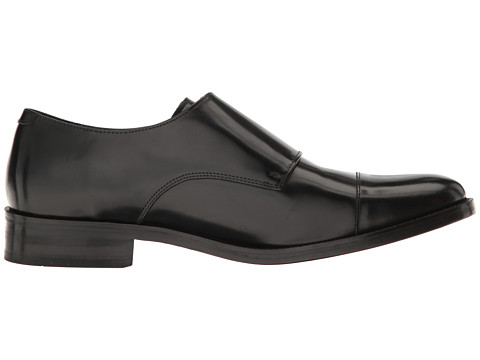 ugly trending shoes