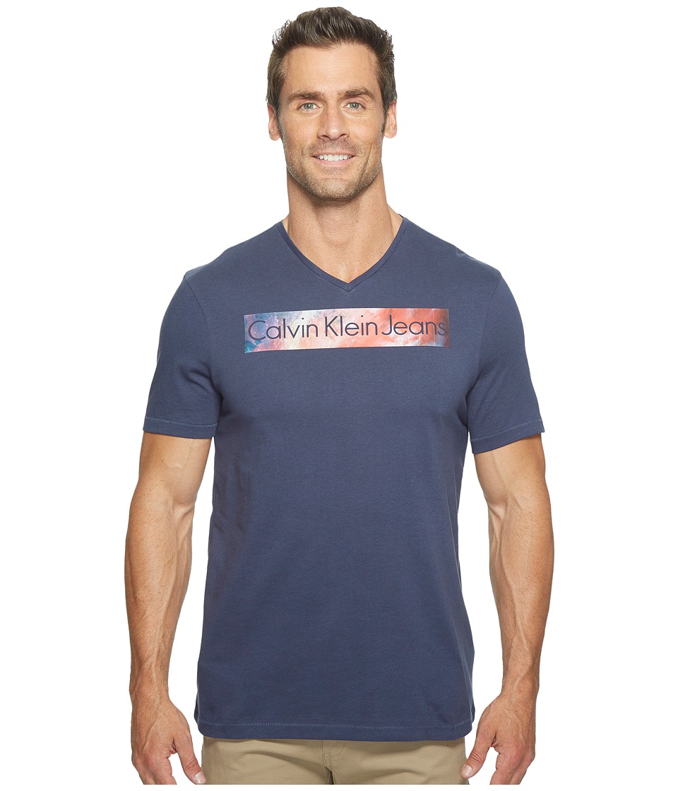 Calvin Klein Jeans Rainbow Logo Bar V-Neck T-Shirt (Mood Indigo) Men