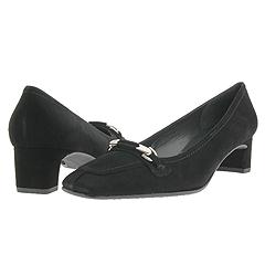 Buckminster by Stuart Weitzman   Manolo Likes!  Click!