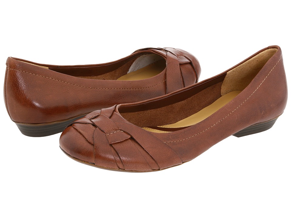 wide width women's flats