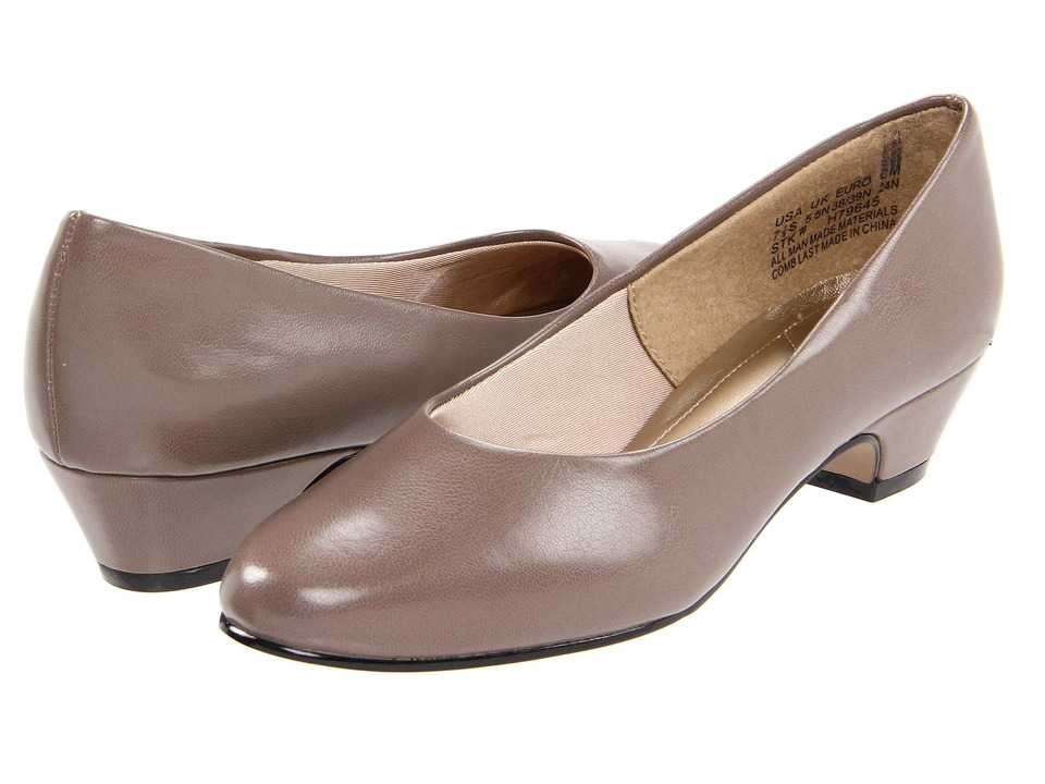 Soft Style Angel II (Putty) 1-2 inch heel Shoes