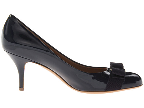 ferragamo carla 70