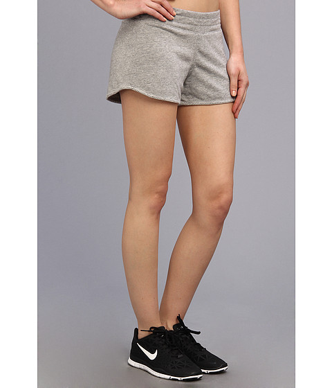 nike three quarter shorts