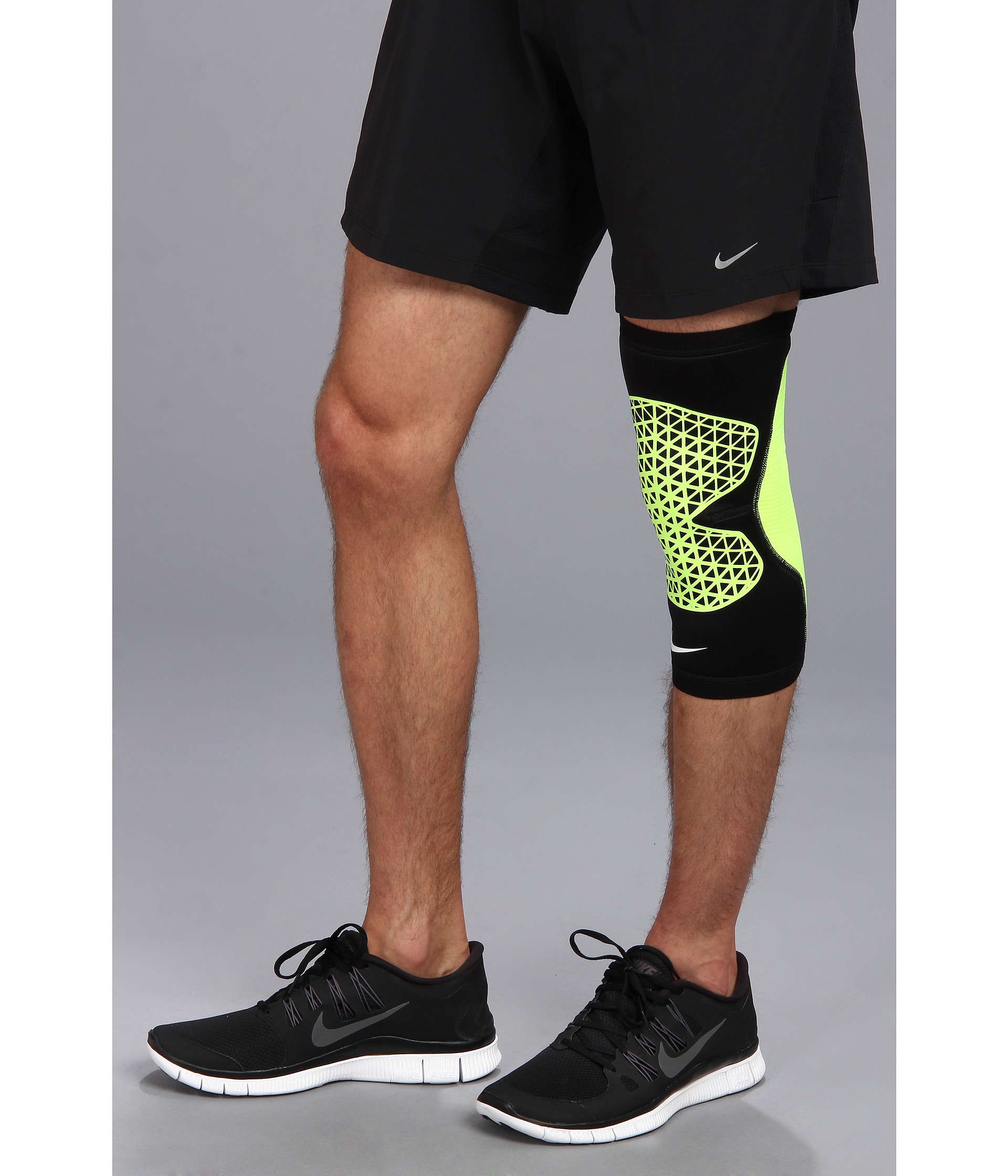 nike basketball knee brace