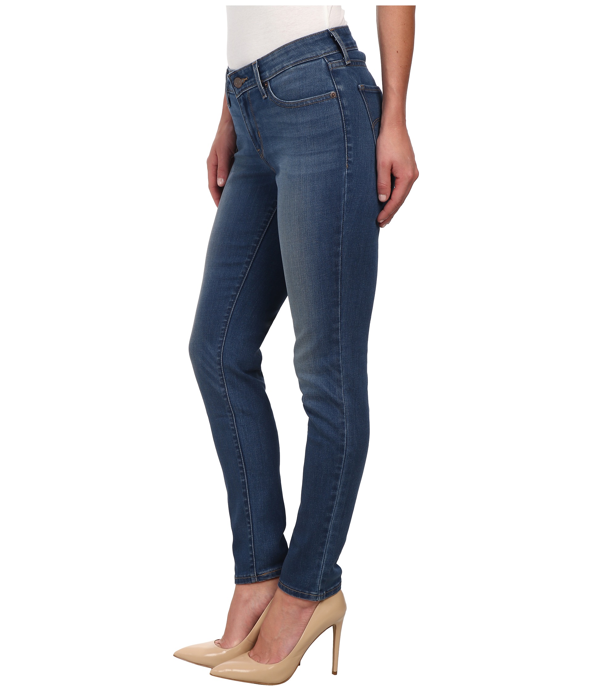 Levi's® Womens 811 Curvy Skinny at Zappos.com