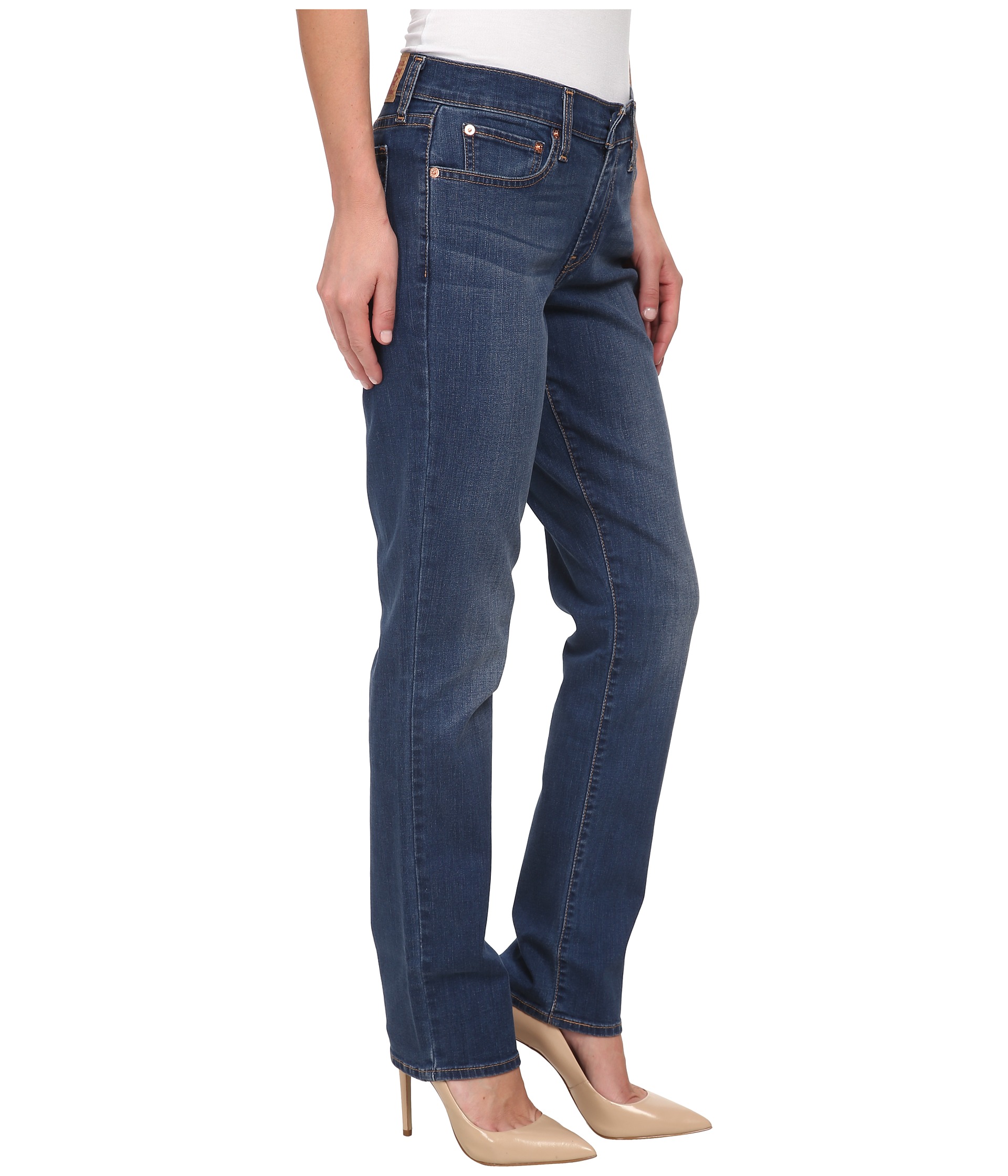 Levi's® Womens 414™ Relaxed Straight at Zappos.com