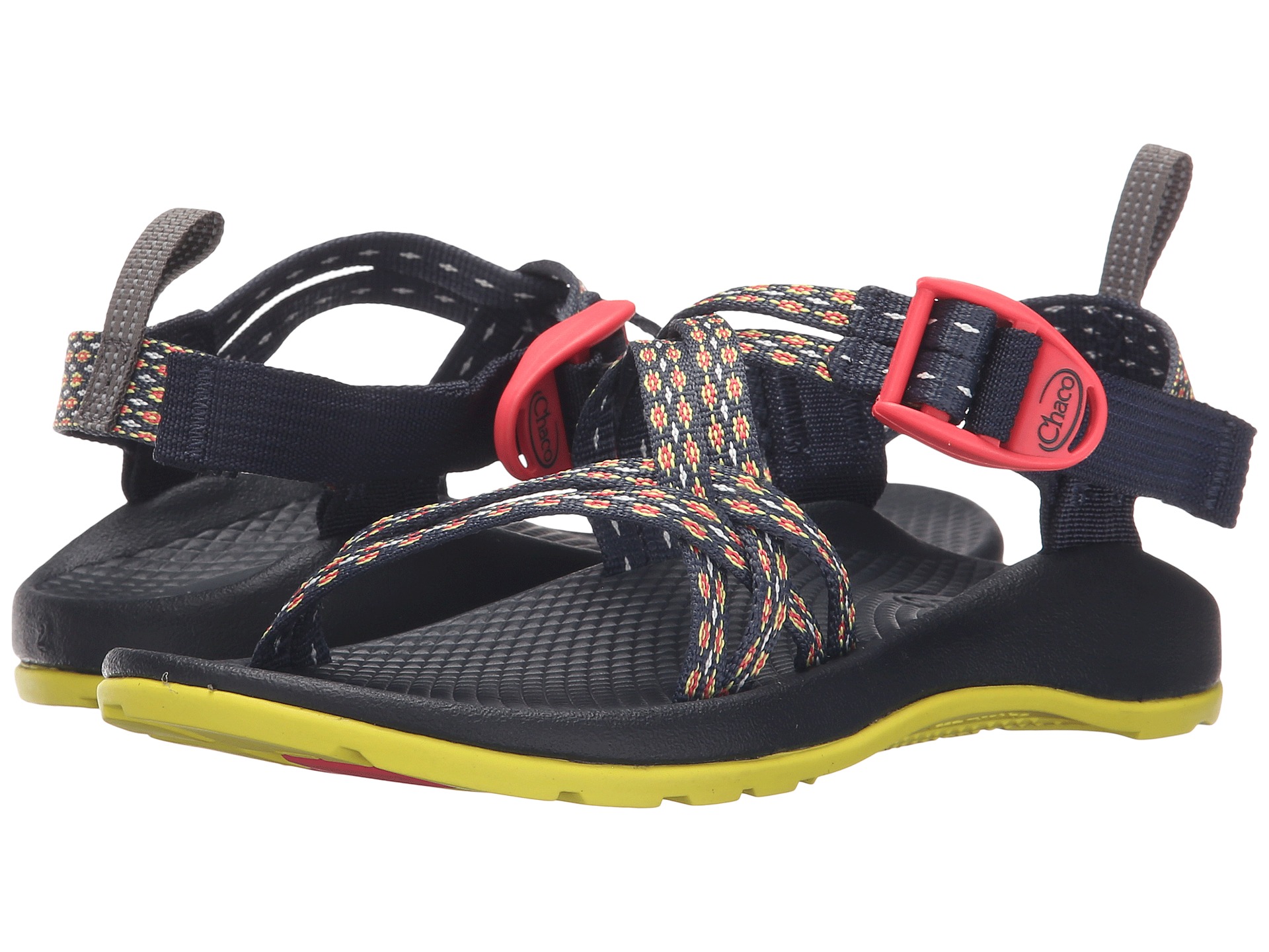 little kid chacos