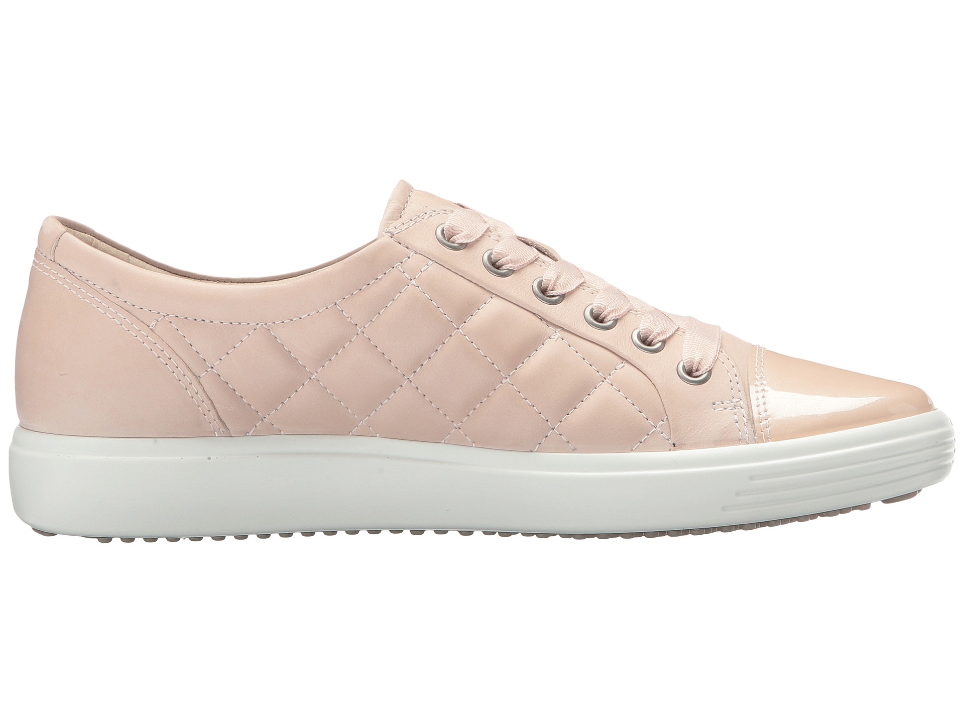 ecco quilted sneaker