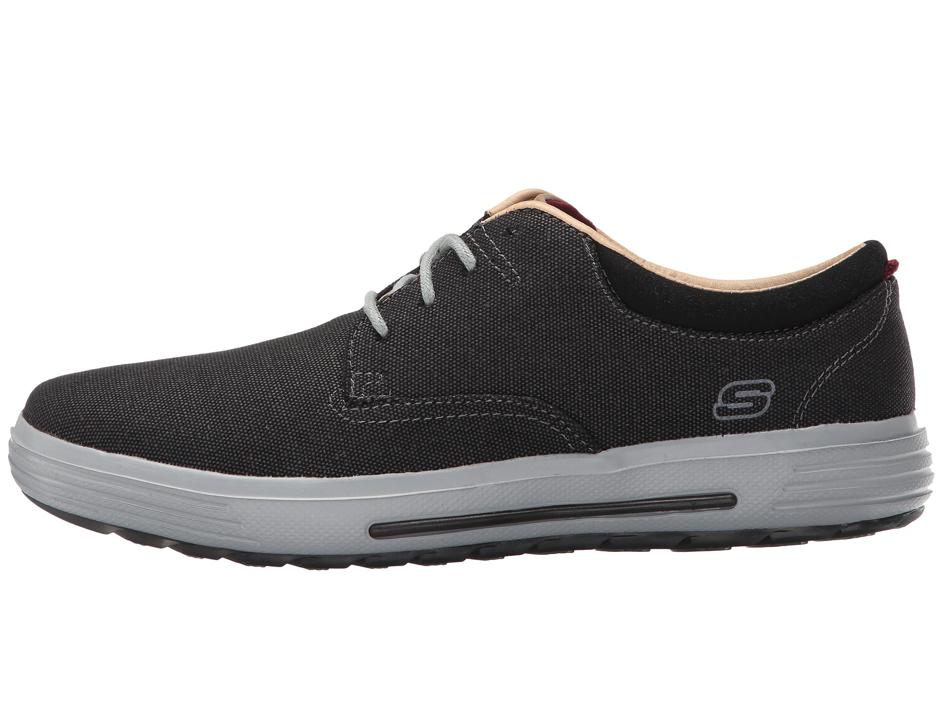 SKECHERS Classic Fit Porter - Zevelo at Zappos.com