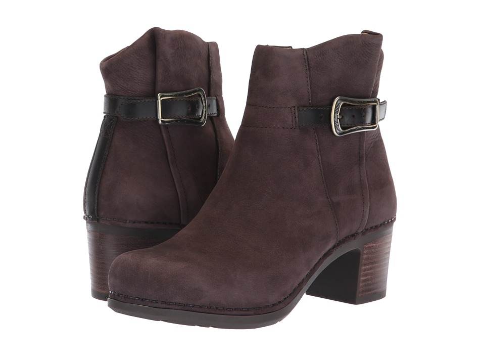 Dansko Hartley (Chocolate Nubuck) Women's Shoes
