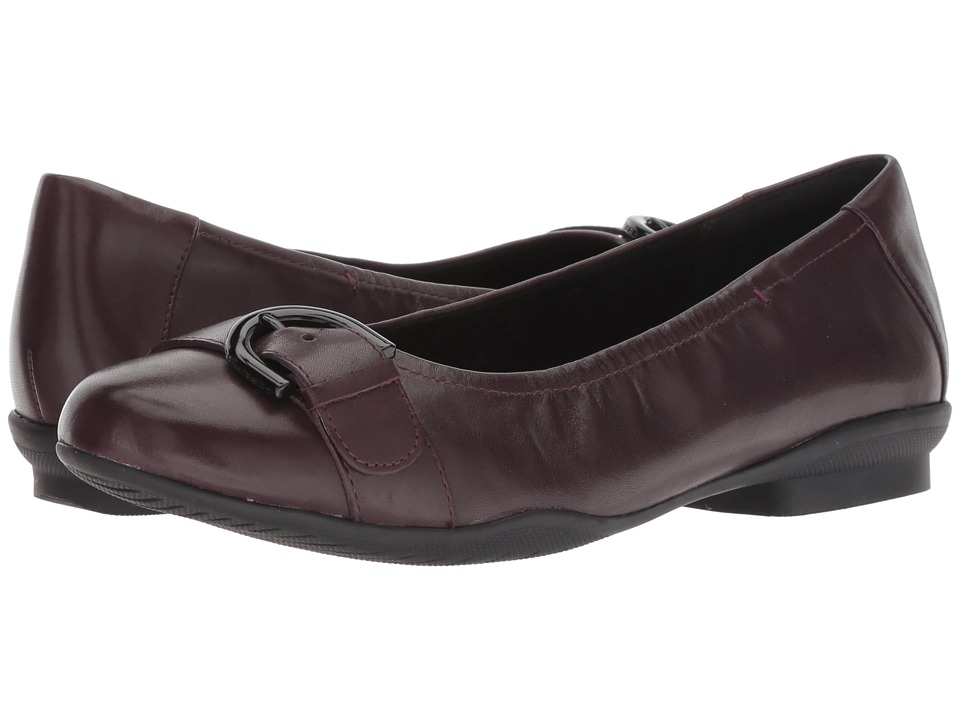 Clarks Neenah Lark (Aubergine Leather) Women's Shoes