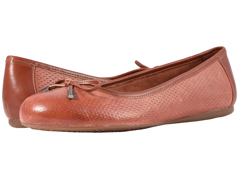 SoftWalk Napa Embossed (Brandy) Women's Shoes