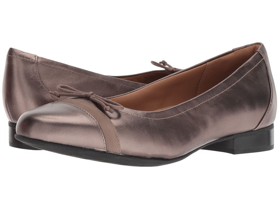Clarks Un Blush Cap (Pebble Metallic Leather) Women's Shoes