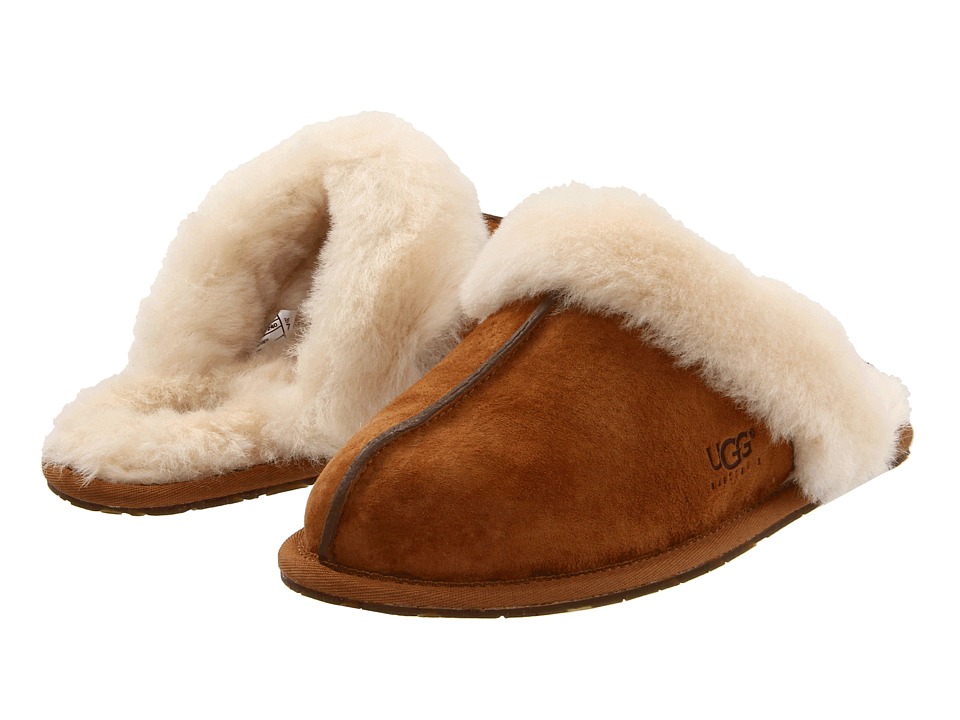 UGG Scuffette II (Chestnut (Suede)) Slippers